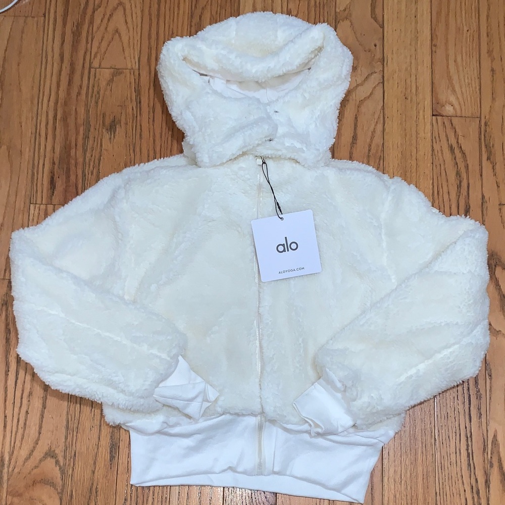 NWTS ALO Yoga Ivory Foxy Sherpa Jacket Size S